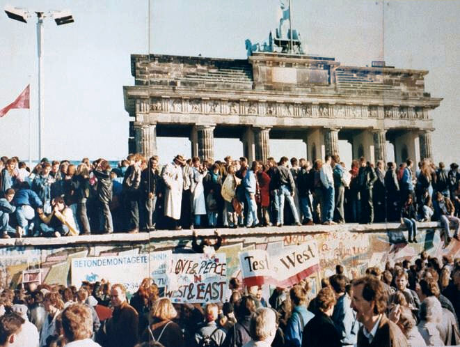 thefalloftheberlinwall1989